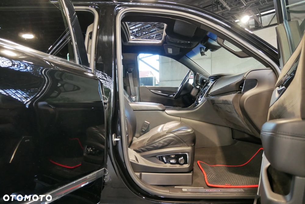 Cadillac Escalade 6.2 V8 ESV Platinum - 9