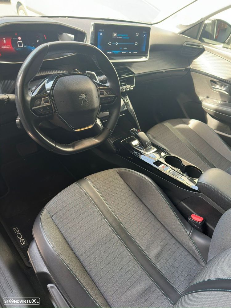 Peugeot 208 1.2 PureTech Allure EAT6 - 8