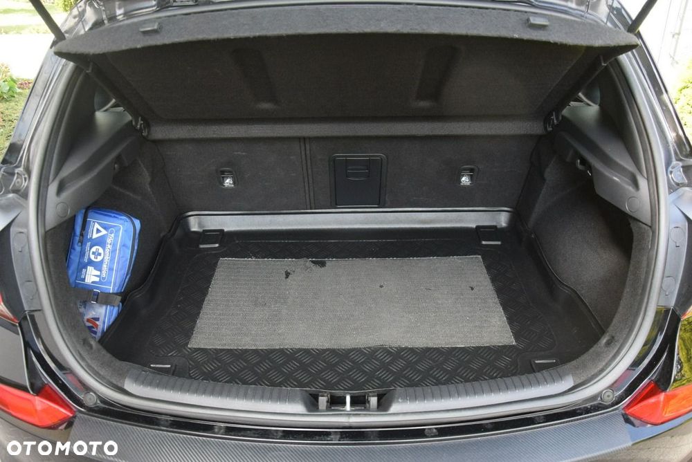 Hyundai i30 1.6 D Premium - 20