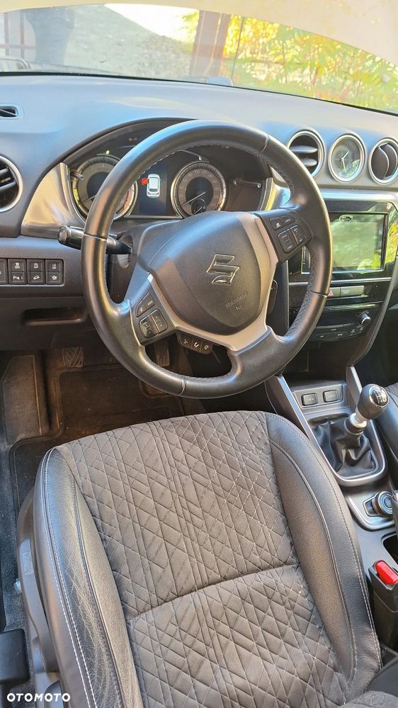 Suzuki Vitara - 14