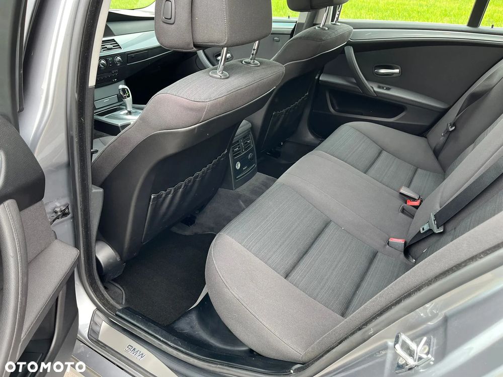 BMW Seria 5 520i - 15
