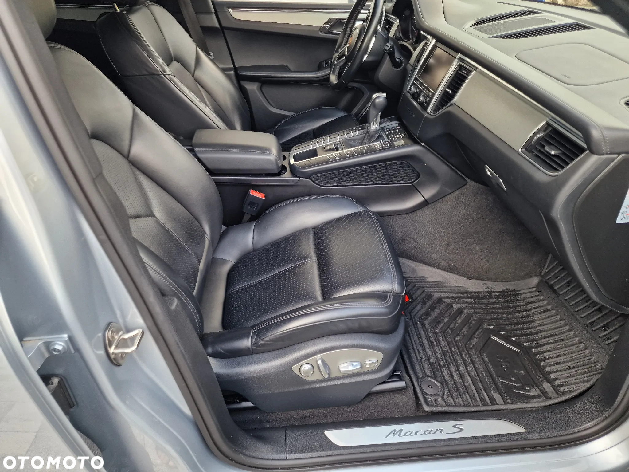 Porsche Macan S - 16