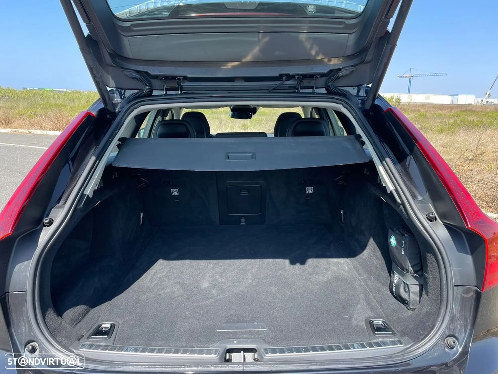 Volvo V90 2.0 D4 Momentum Geartronic - 14
