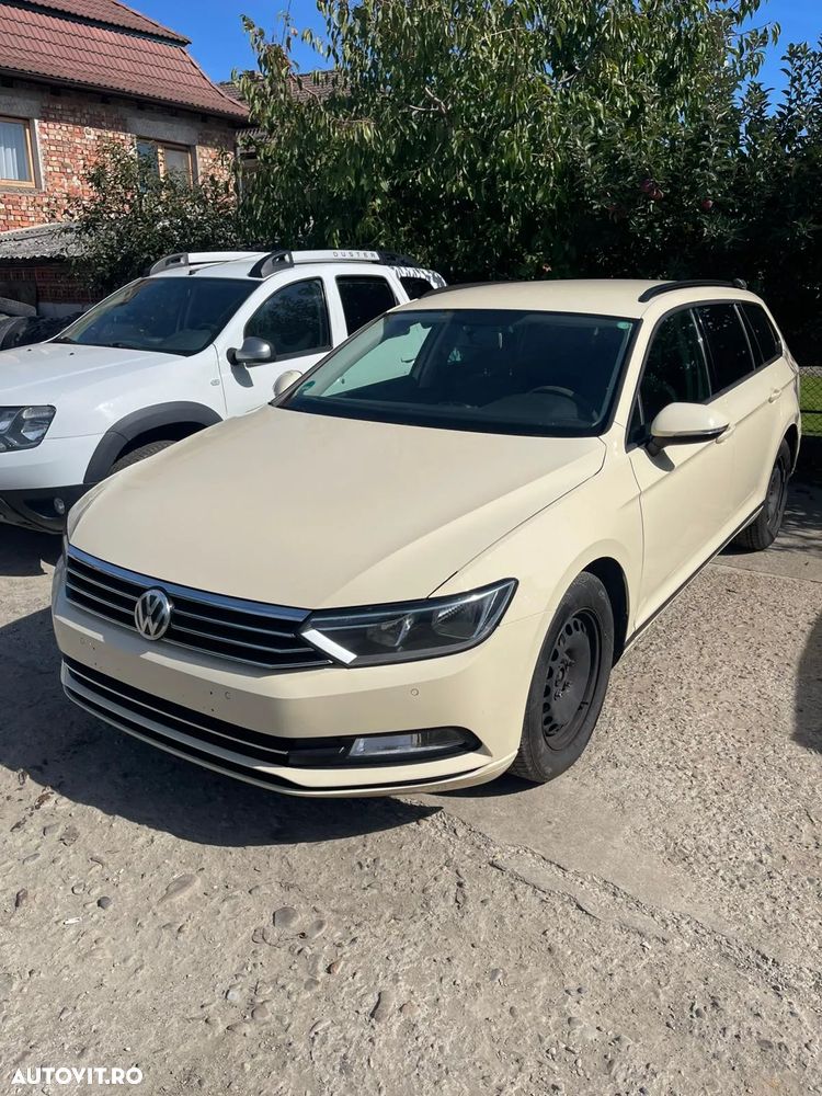 Volkswagen Passat Variant 2.0 TDI DSG Comfortline - 3