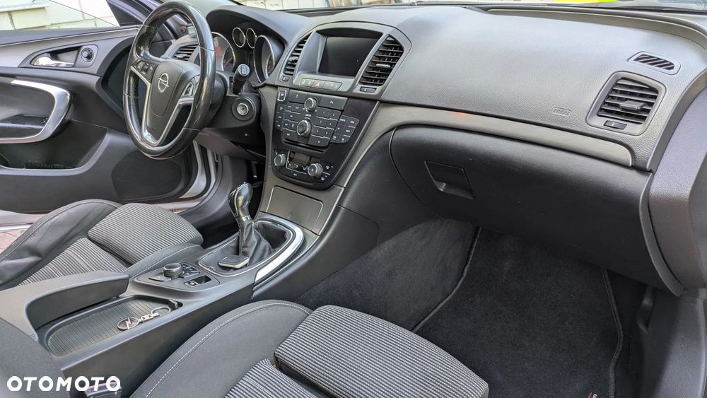 Opel Insignia - 13