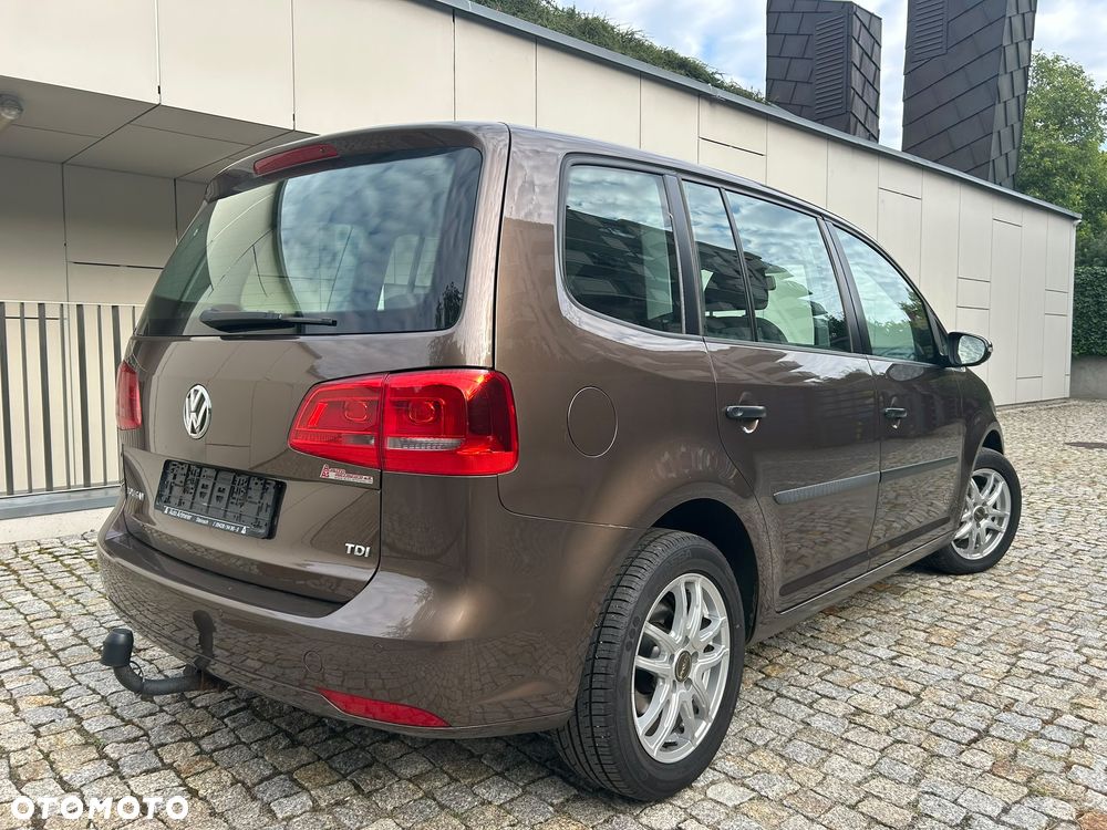 Volkswagen Touran 1.6 TDI DPF BlueMotion Technology DSG Highline - 7