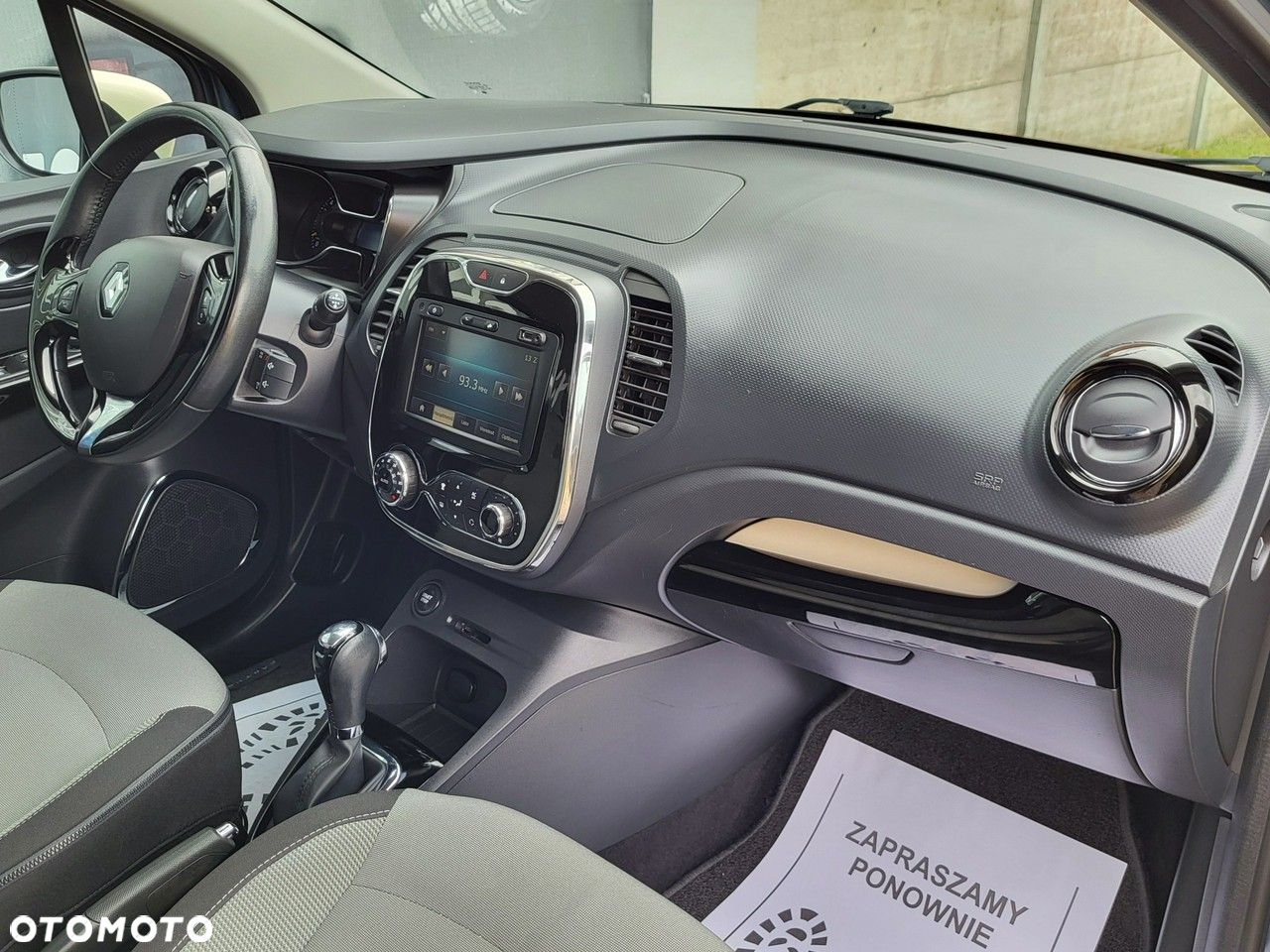 Renault Captur - 19