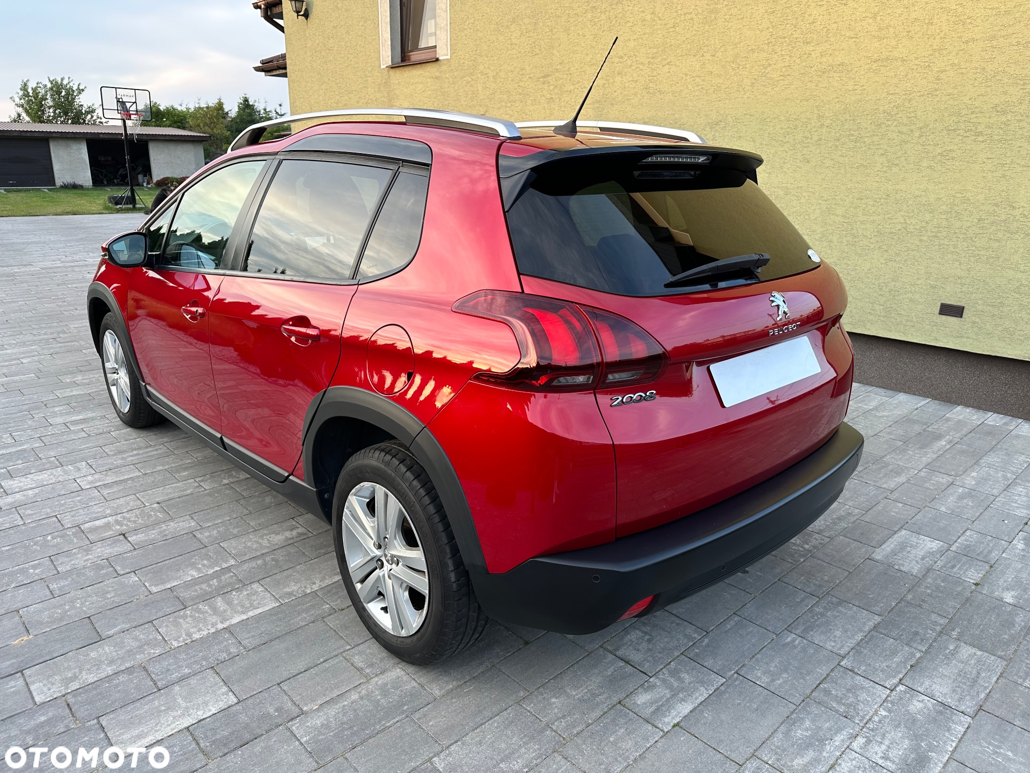Peugeot 2008 1.2 Pure Tech GPF Signature S&S EAT6 - 6