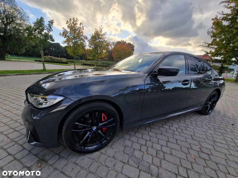 BMW Seria 3 330e M Sport - 16