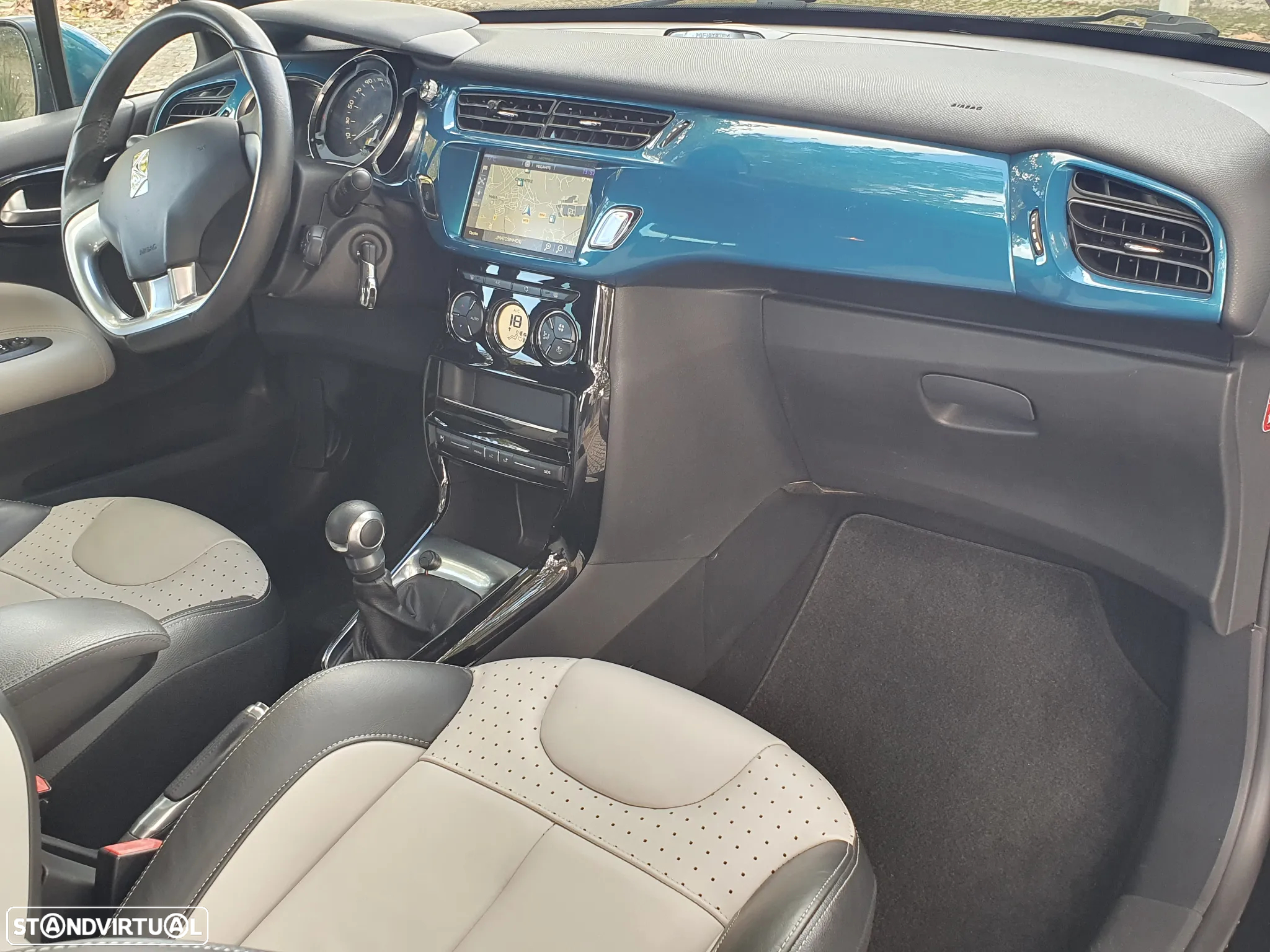 Citroën DS3 BlueHDi 100 SoChic - 18