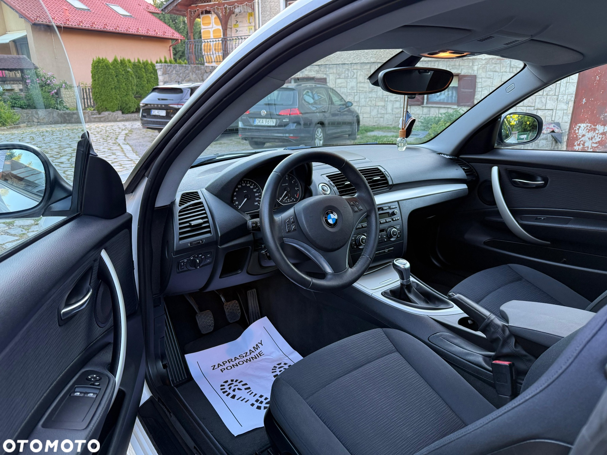 BMW Seria 1 116i - 22