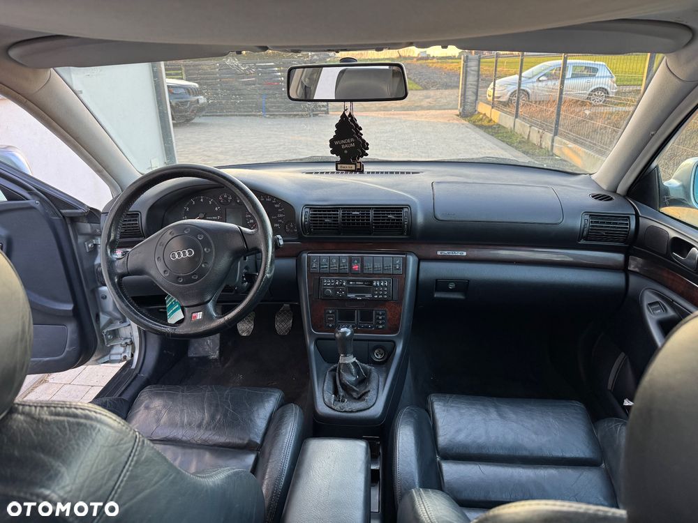Audi A4 - 11