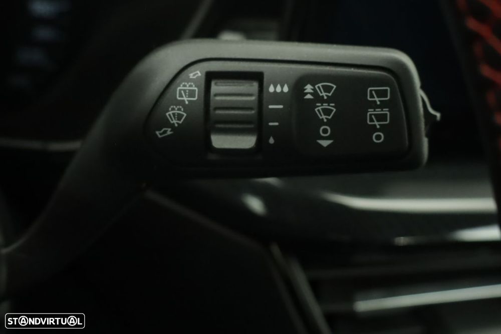 Ford Focus 1.0 EcoBoost MHEV ST-Line - 18