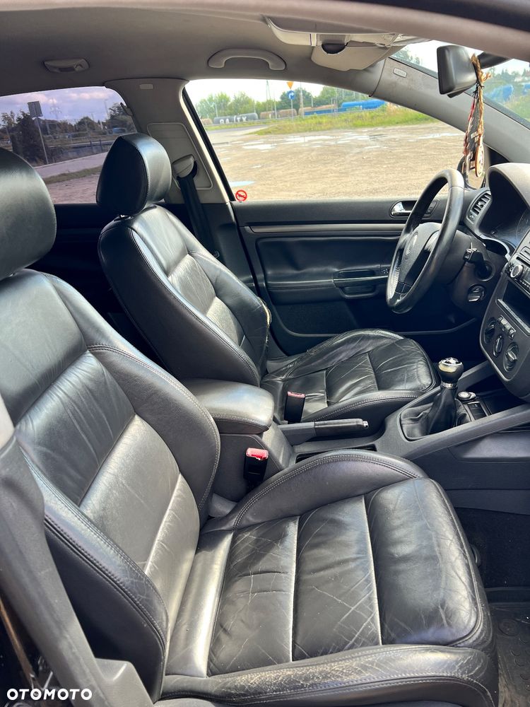 Volkswagen Golf V 1.9 TDI Comfortline - 11