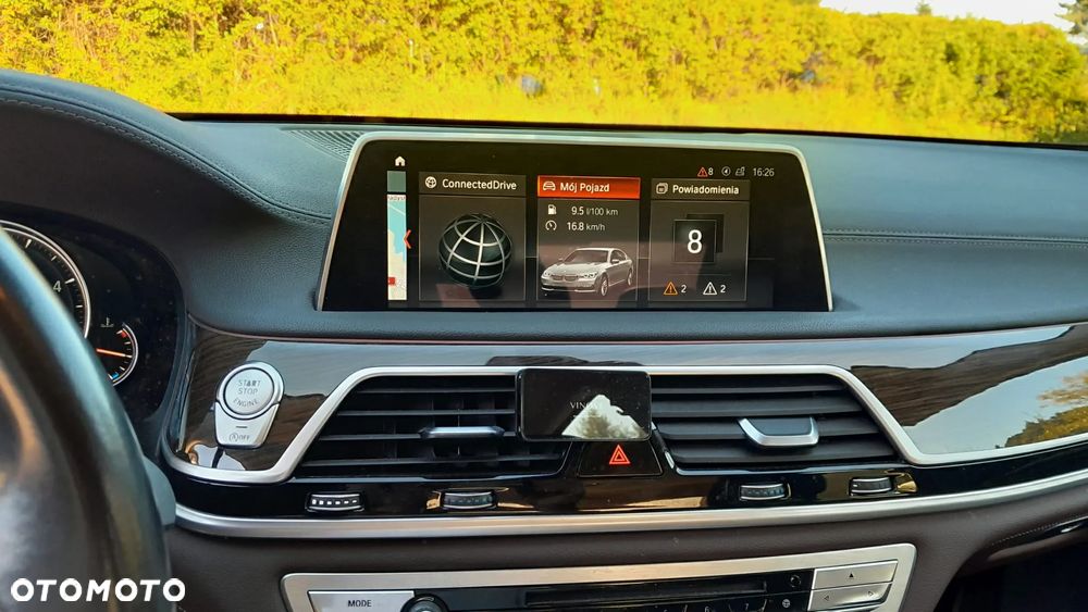 BMW Seria 7 - 15