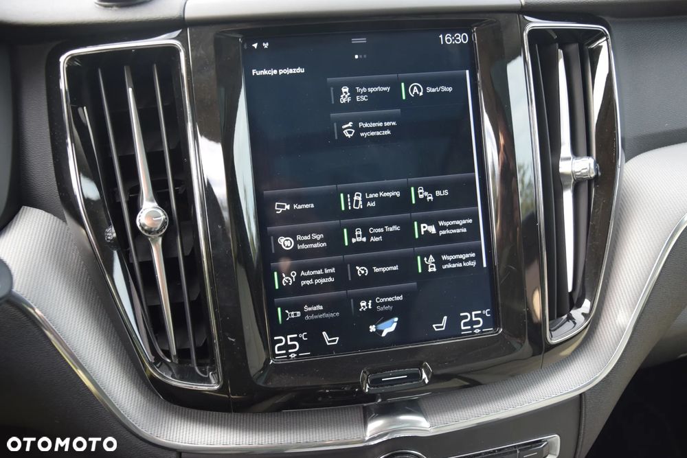 Volvo XC 60 D4 AWD Geartronic Inscription - 25