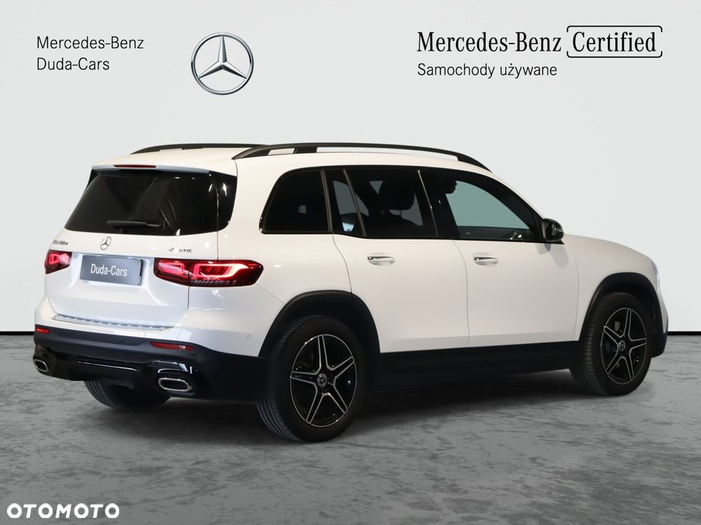 Mercedes-Benz GLB - 4