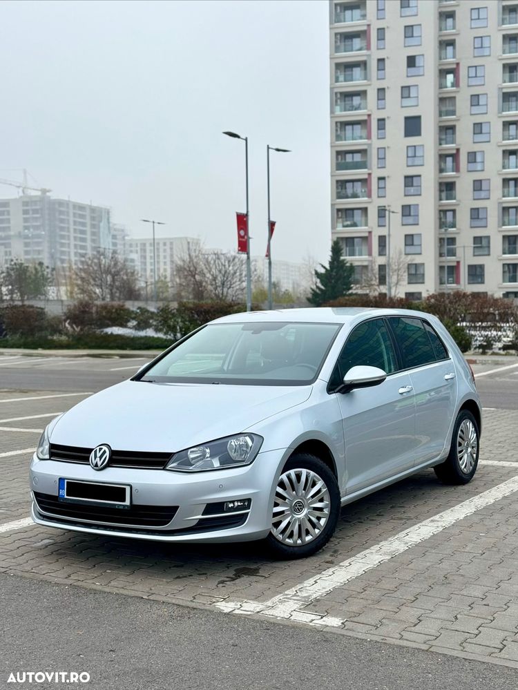 Volkswagen Golf 1.2 TSI BMT Comfortline - 9