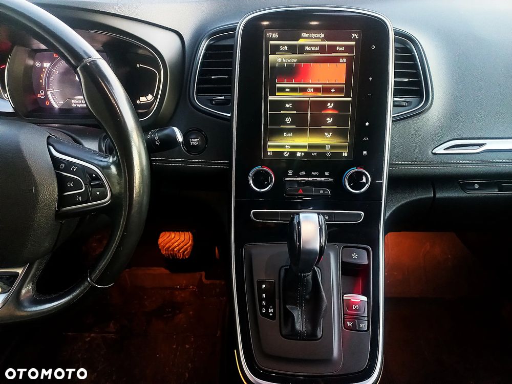 Renault Scenic TCe 140 GPF EDC BOSE EDITION - 19