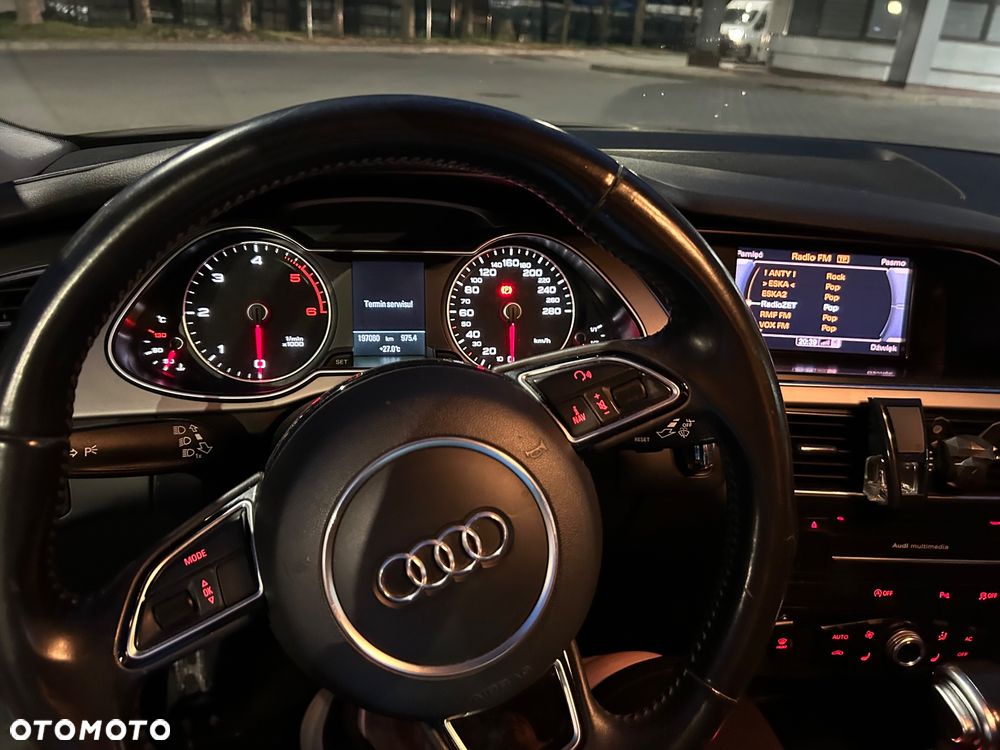 Audi A4 Limousine - 2