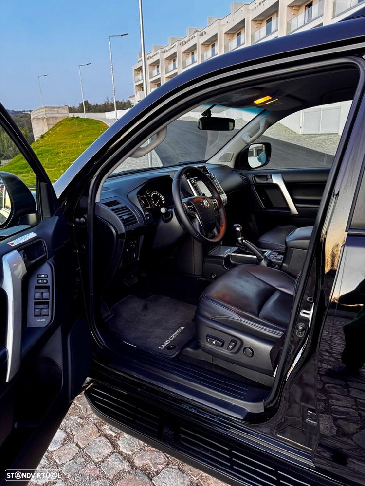 Toyota Land Cruiser 2.8 D-4D Auto Executive - 30