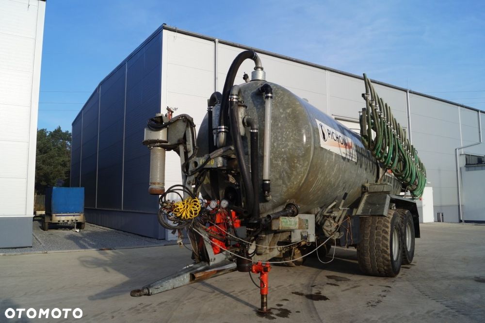 Pichon Wóz Asenizacyjny TCI 20700 z Rampą 15m - 5