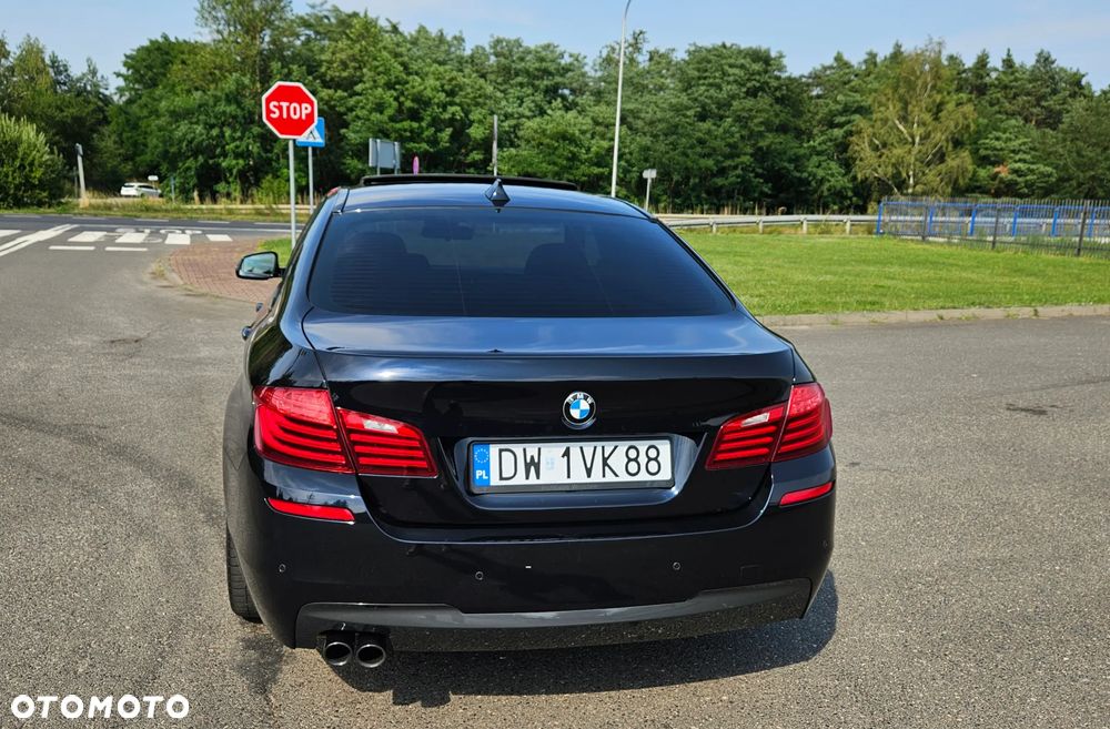 BMW Seria 5 530d xDrive - 17