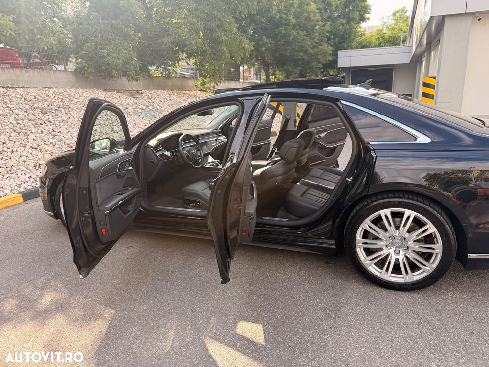 Audi A8 - 4