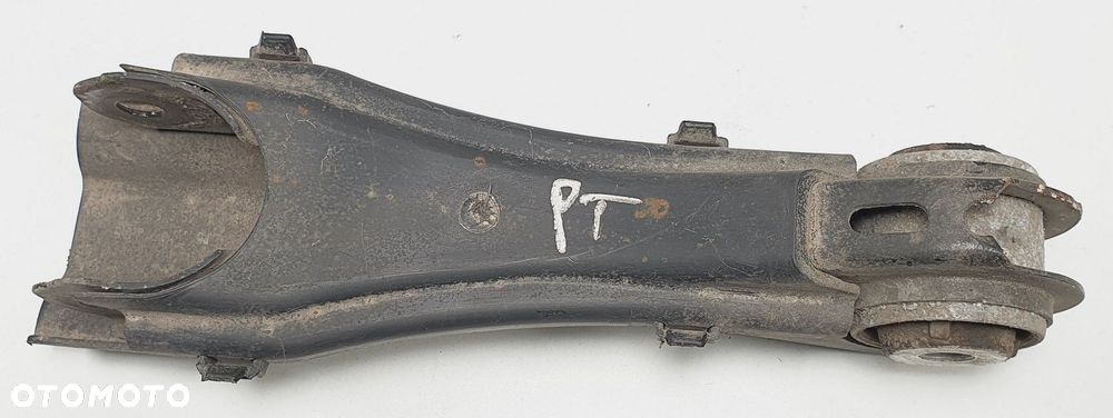 WAHACZ TYŁ TYLNY MERCEDES W176 - 1