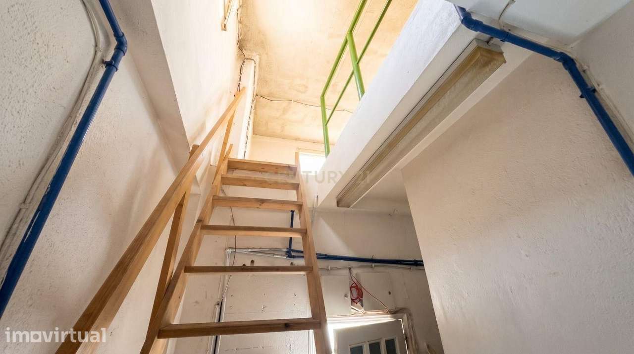 Loja com projeto | 2 pisos + possibilidade de sótão - Grande imagem: 3/4