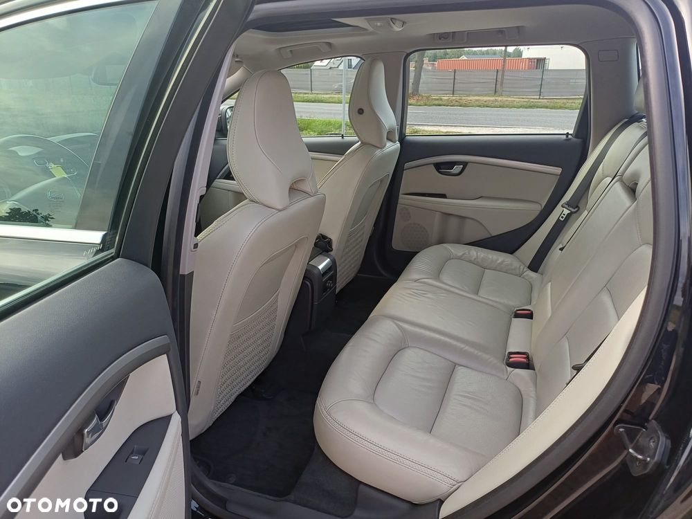 Volvo XC 70 D3 Summum - 10