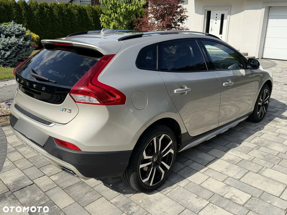 Volvo V40 T3 Drive-E Summum - 4