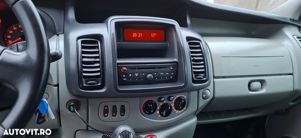 Opel Vivaro Combi LWB EURO5 - 12