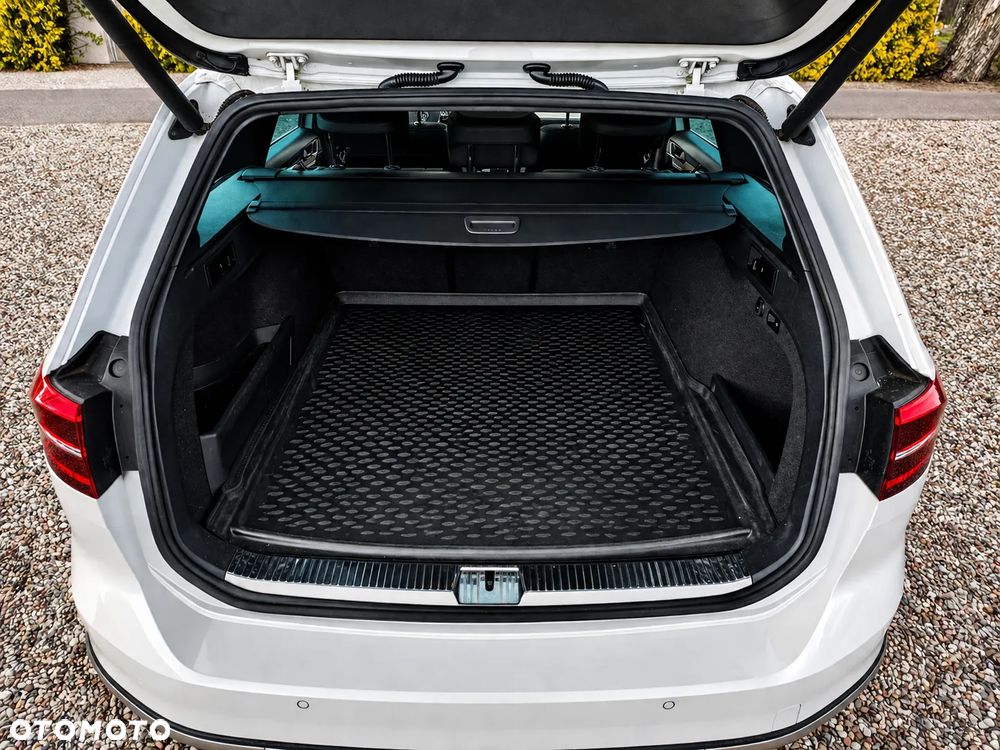 Volkswagen Passat Alltrack 2.0 TDI SCR 4Motion DSG (BMT) - 12