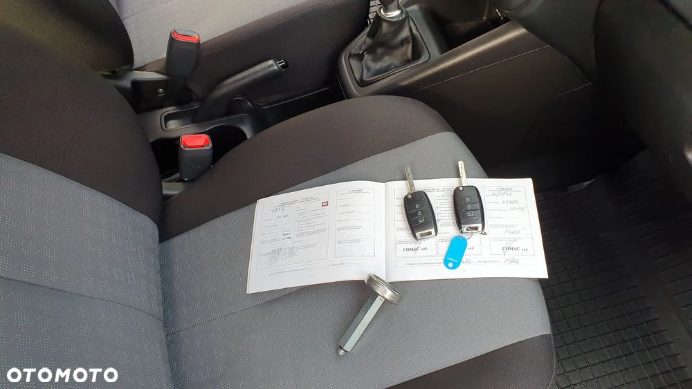 Kia Venga 1.4 Business Line - 10