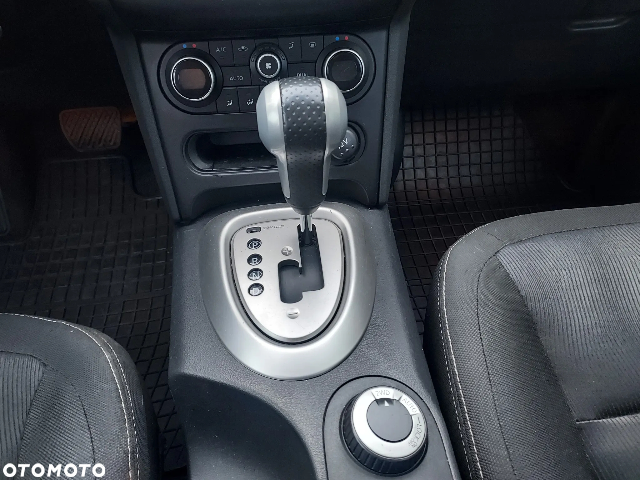 Nissan Qashqai - 10