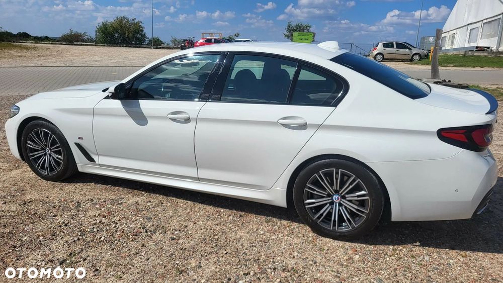 BMW Seria 5 520d mHEV M Sport sport - 13