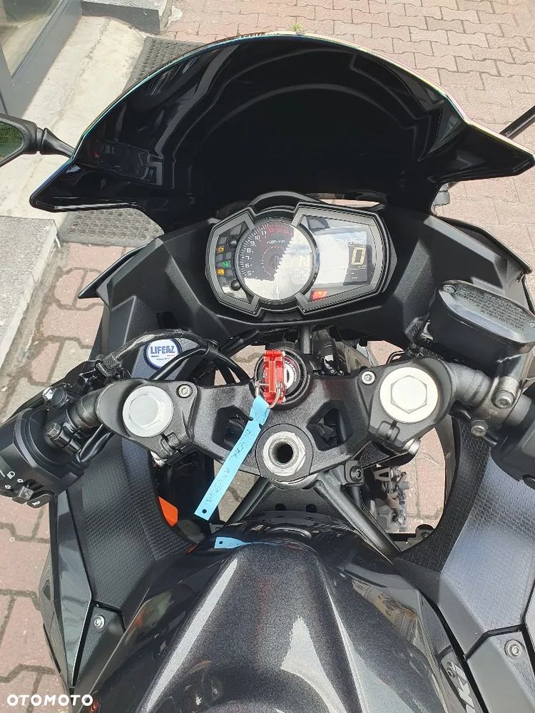 Kawasaki Ninja 400 - 22