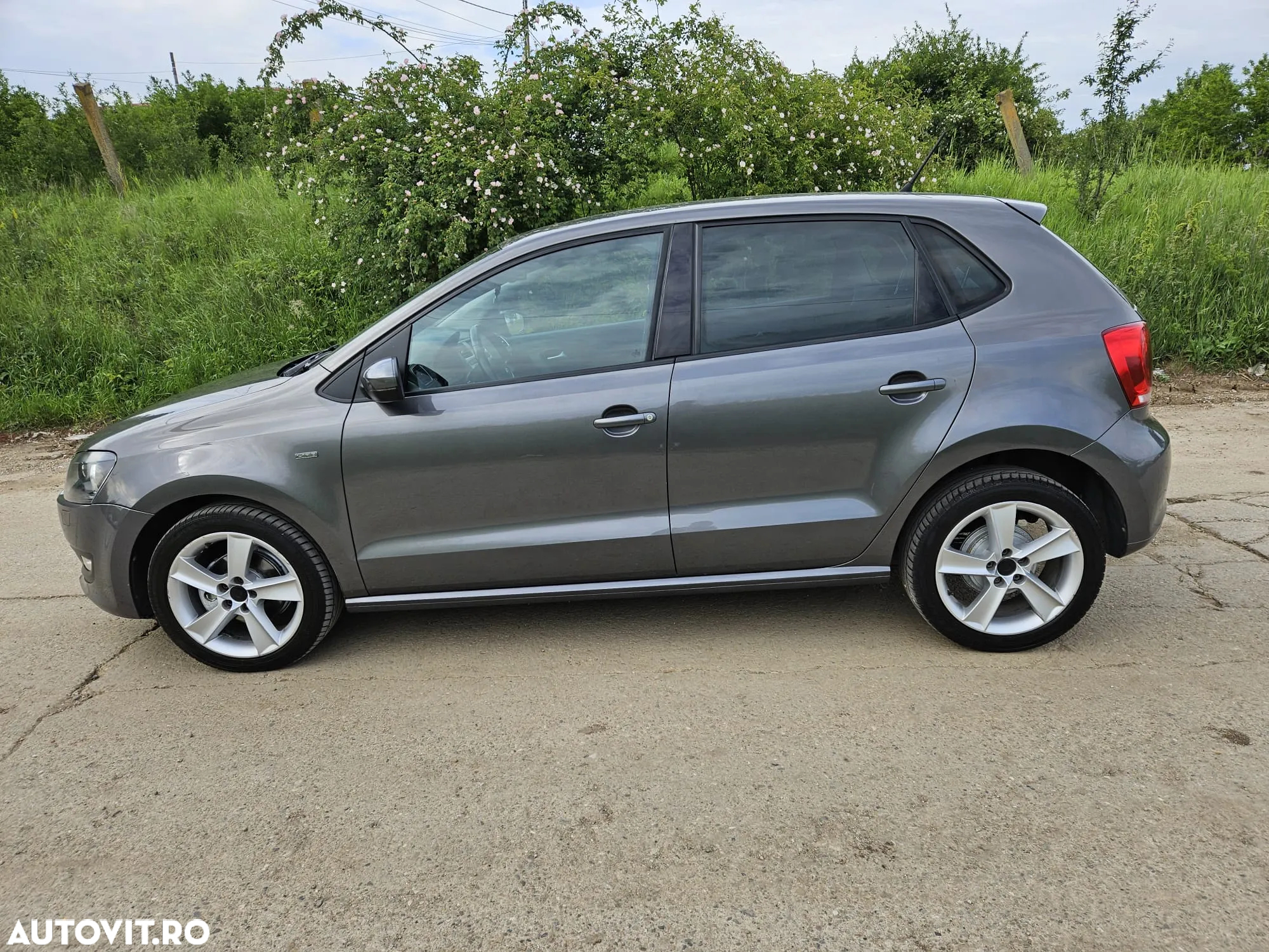 Volkswagen Polo 1.2 Life - 4
