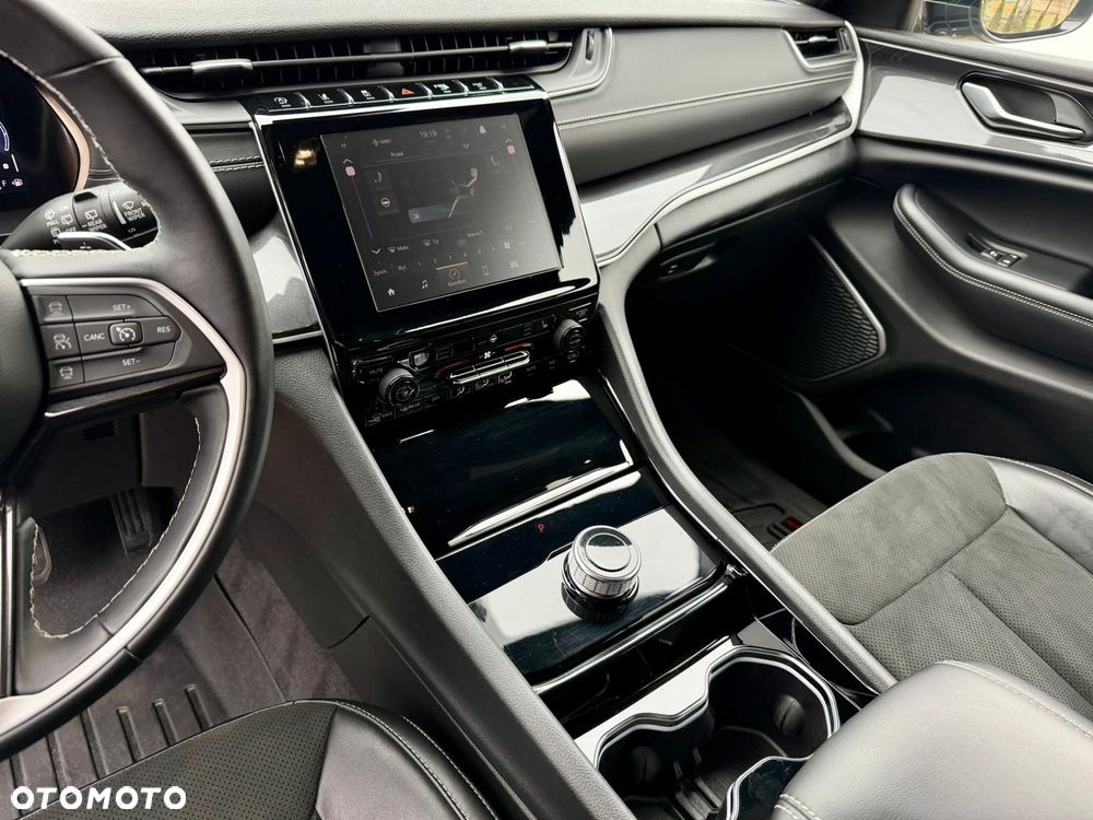 Jeep Grand Cherokee 3.6 V6 Pentastar 4WD Automatik Laredo - 11