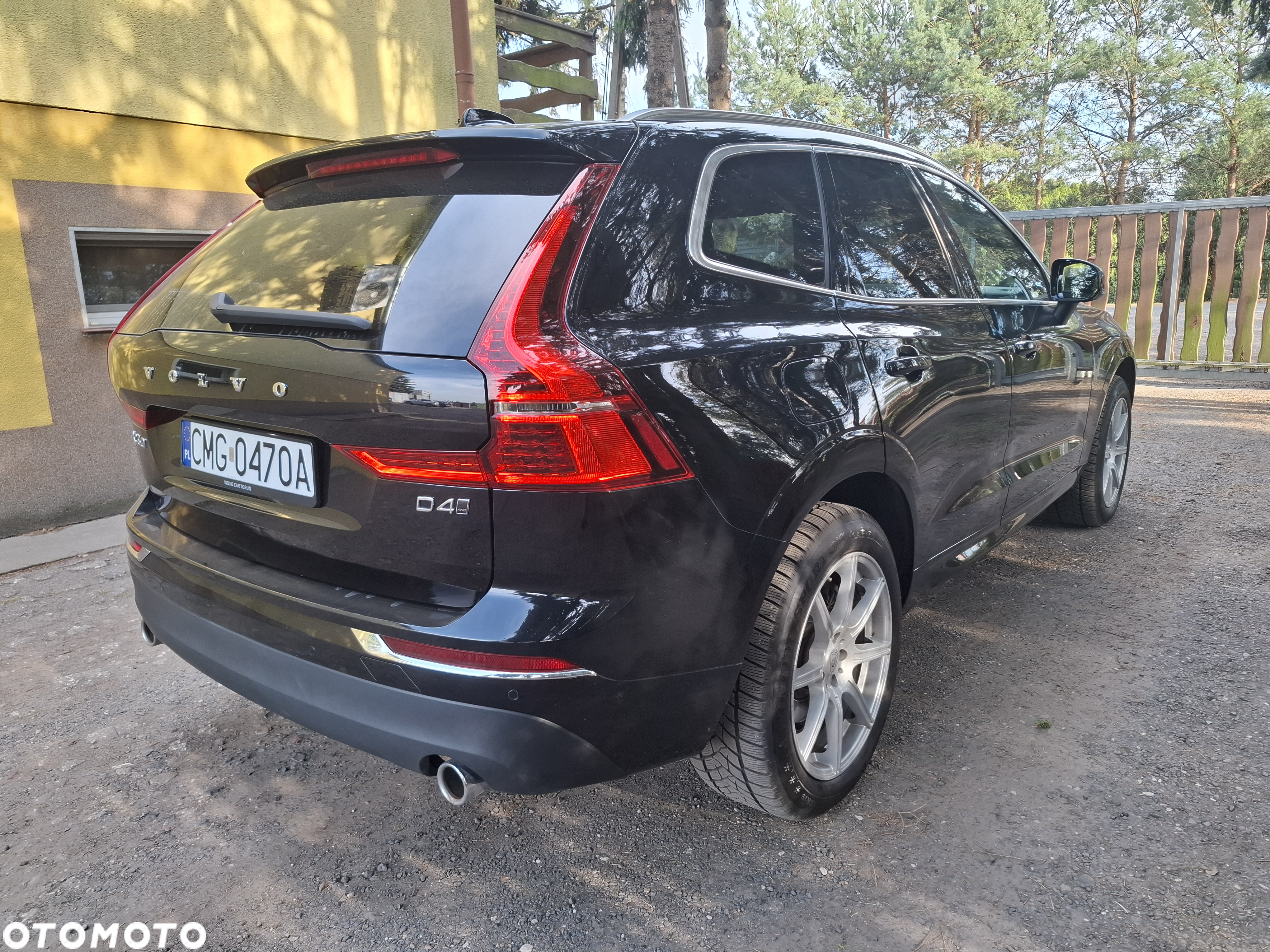 Volvo XC 60 D4 AWD Momentum - 4