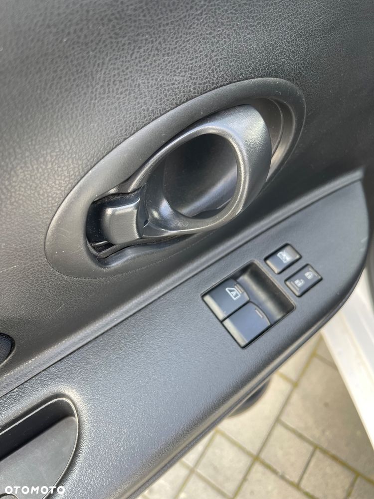 Nissan Micra 1.2 Bild der Frau - 31