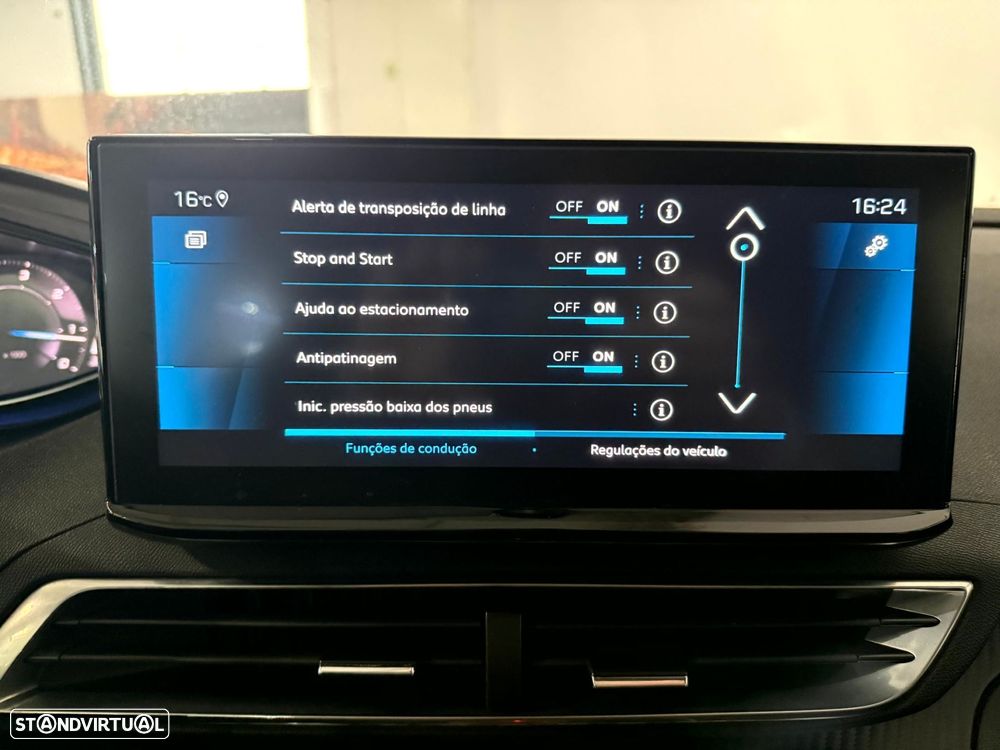 Peugeot 3008 1.5 BlueHDi Allure Pack EAT8 - 26