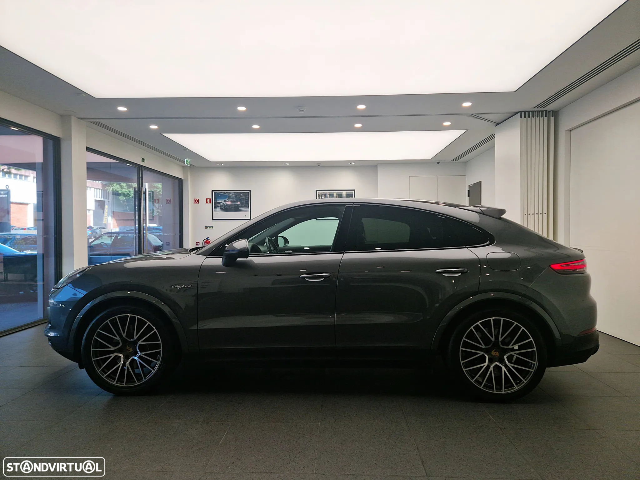 Porsche Cayenne Coupé E-Hybrid - 2