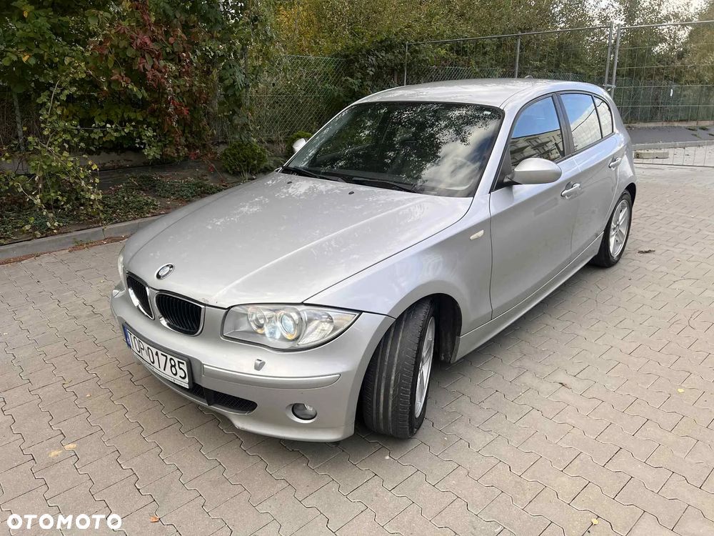 BMW Seria 1 120i - 13