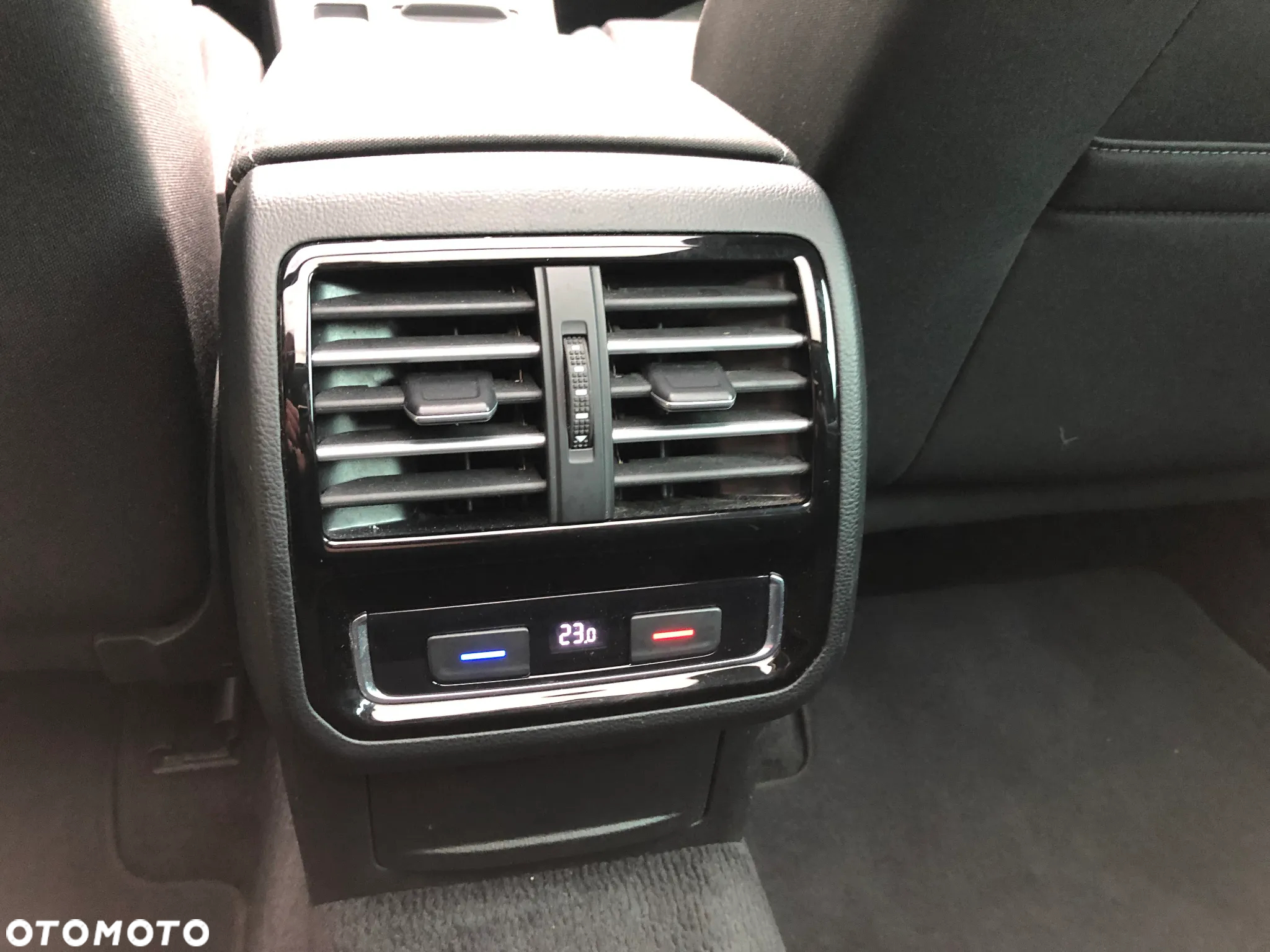 Volkswagen Passat - 5