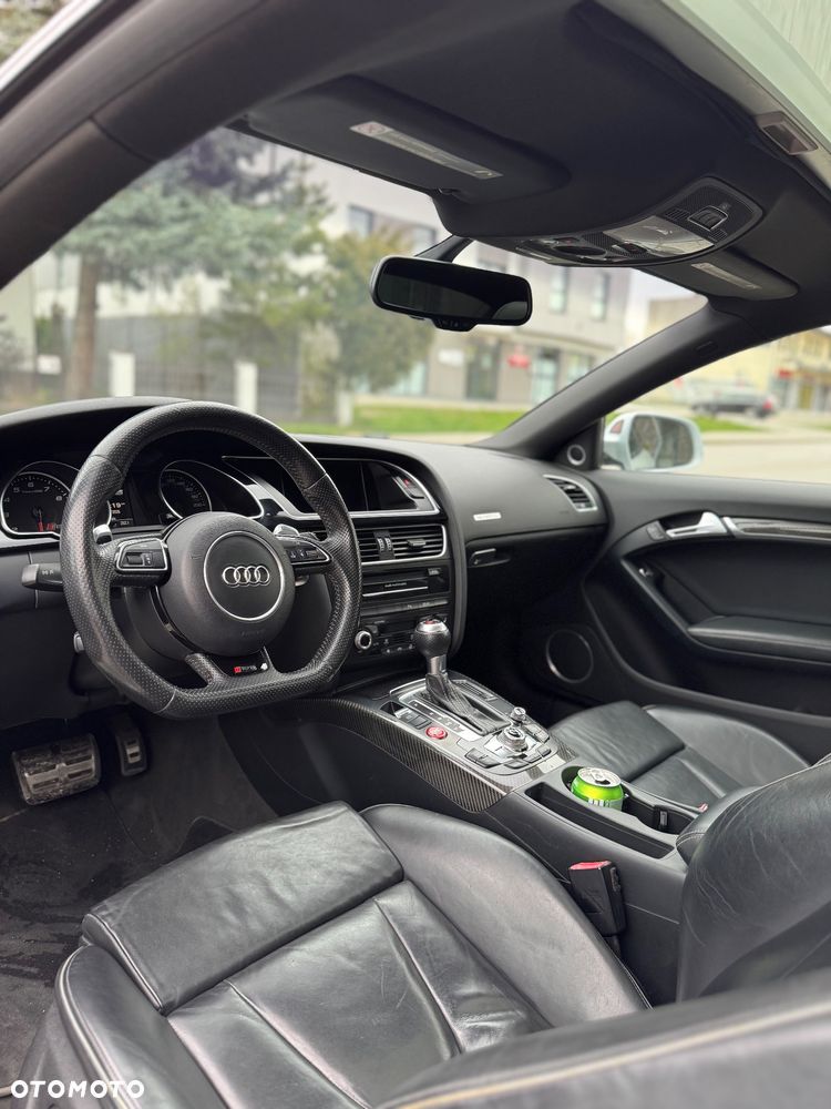 Audi RS5 Coupé Standard - 27