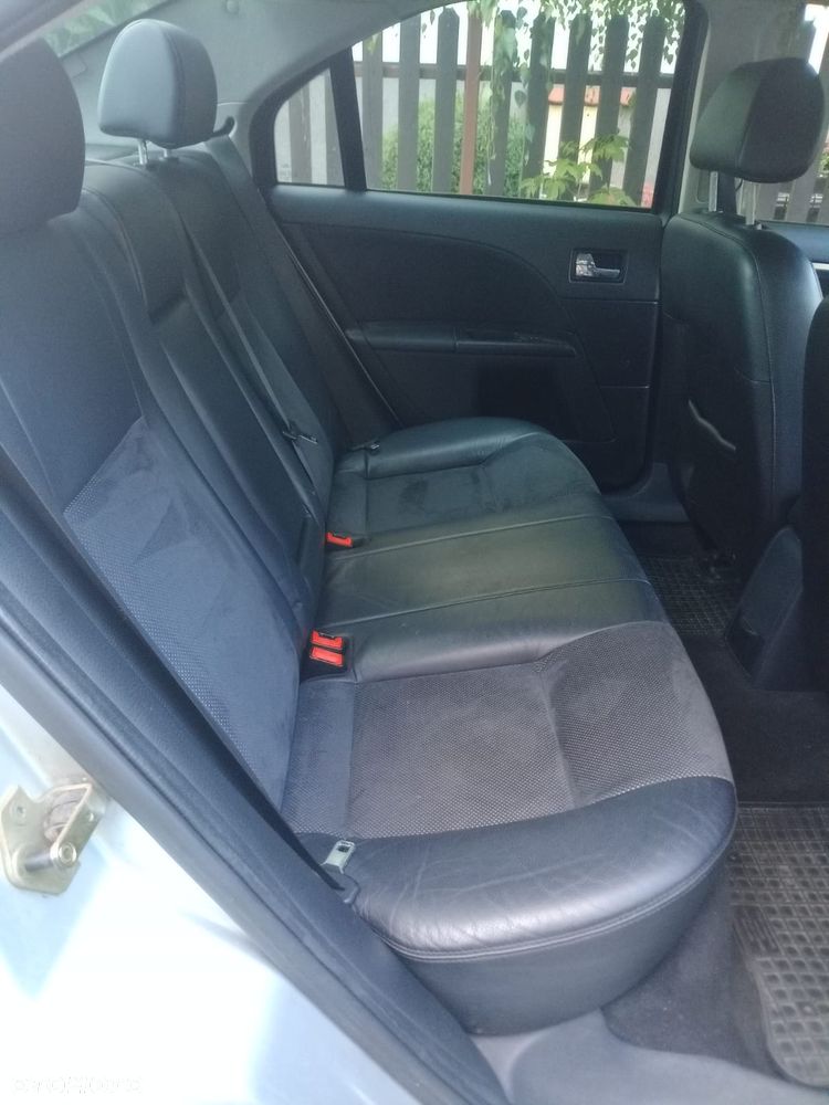 Ford Mondeo 2.2 TDCi Titanium X - 6