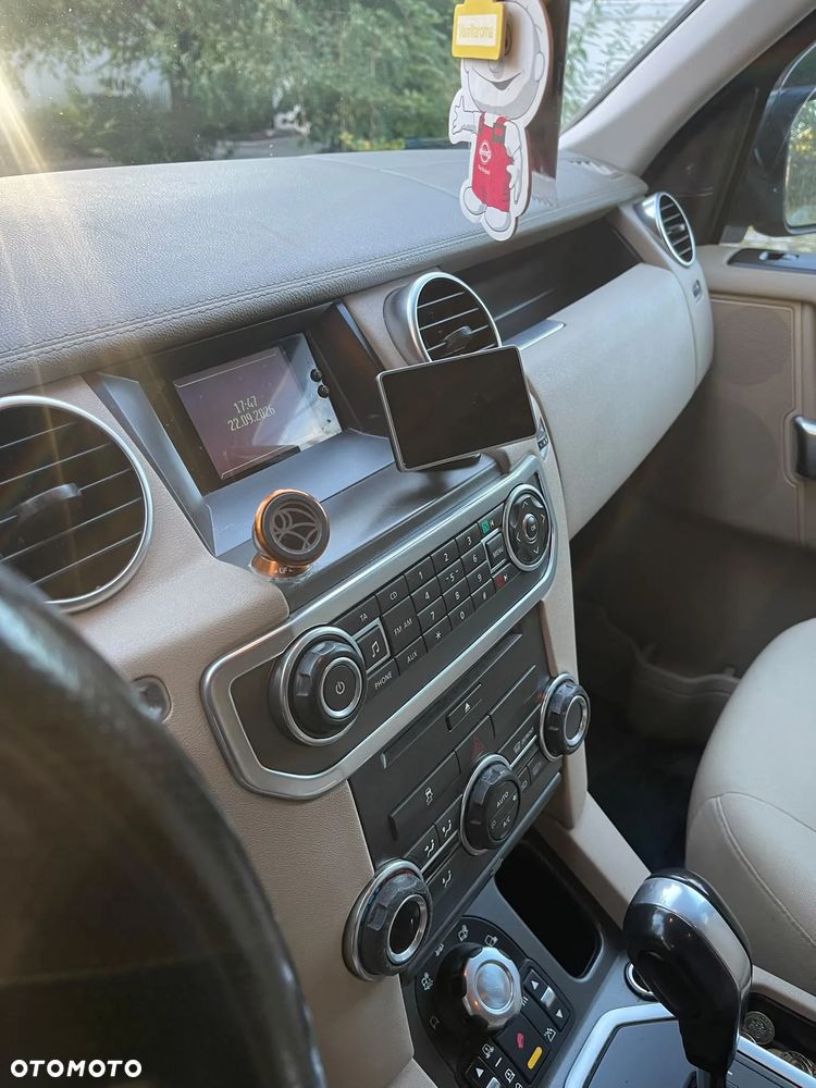 Land Rover Discovery TD V6 S - 11
