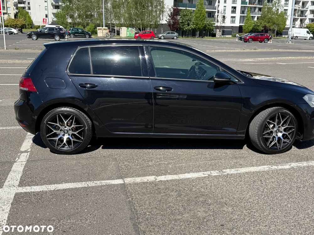 Volkswagen Golf - 9